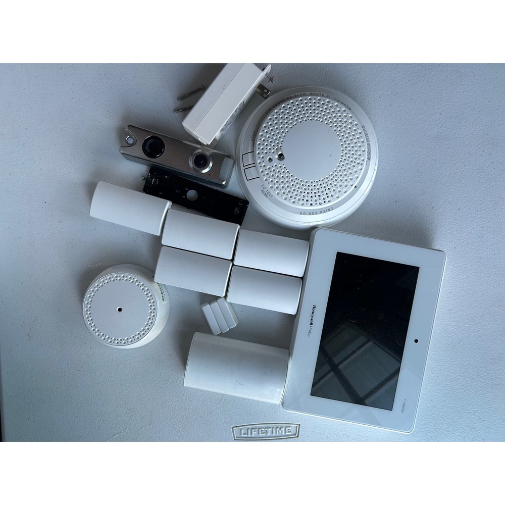 Honeywell Home ProSeries Smart Security Bundle White Panel Sensors Doorbell